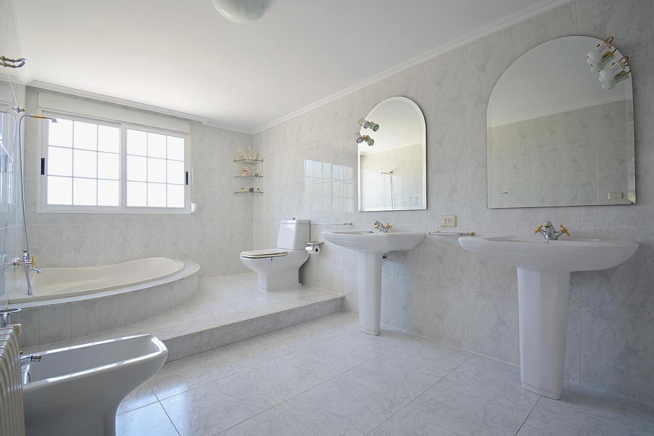 Casa Con Jardin En Vilanova De Arousa Pontevedra Ngoại thất bức ảnh